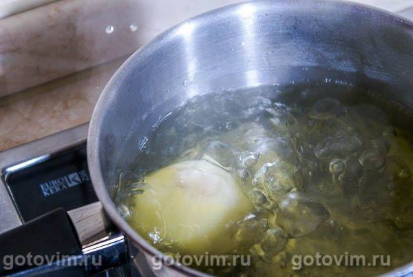 Курка з мигдалем