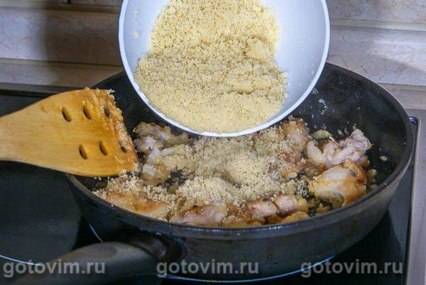 Курка з мигдалем